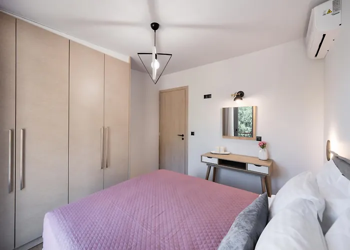 Ninemia Homes 2 By Imagine