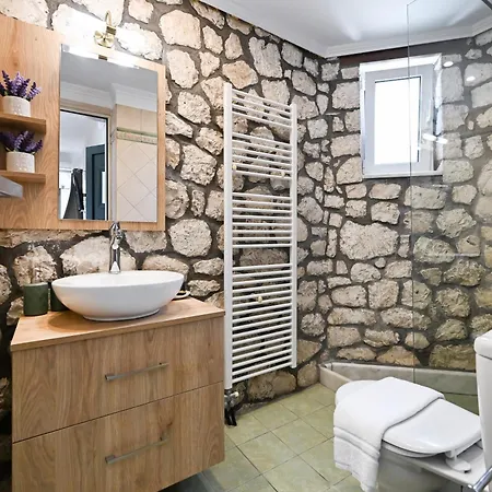 Ninemia Homes 2 *